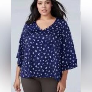 LANE BRYANT blue floral bell sleeve top. V Neck Blouse
Size 14/16. Gently Used